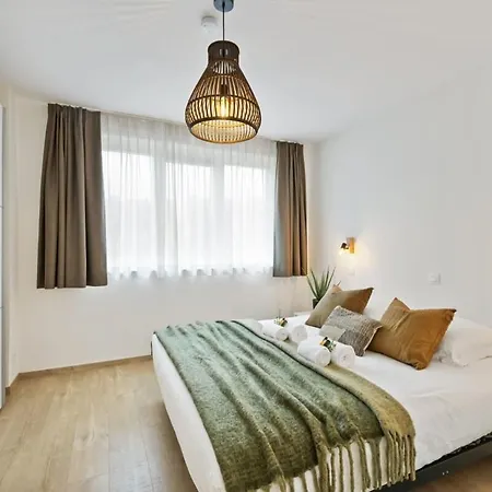 Beautiful Bel-etage In * Blankenberge